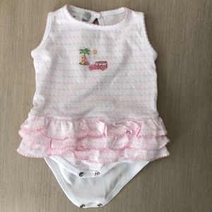 Magnolia Baby bubble with surf theme